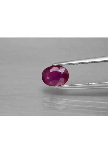 1.21 ct 7x5.2 mm Oval Reddish Purple Sapphire, Tanzania