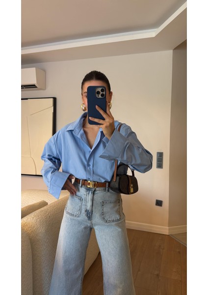 Poplin Kumaş Yırtmaçlı Gömlek
