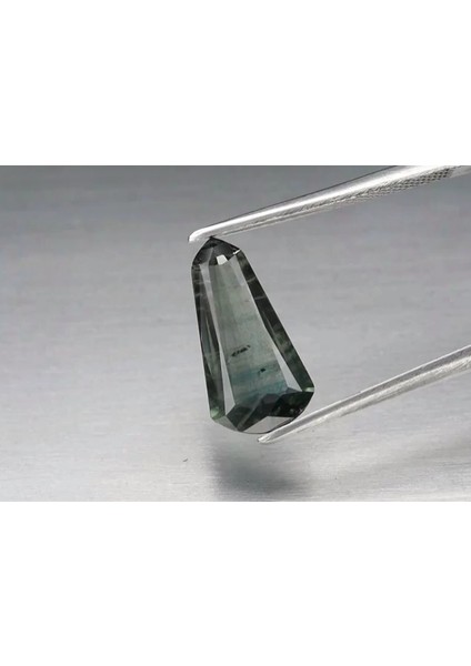 2.63 ct 14.2x7.4 mm Fancy Blue-Green Sapphire Africa, Heated