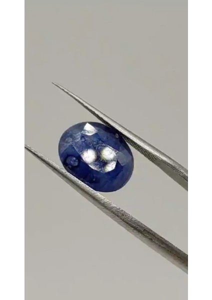 5.55 ct 12.1x9.5 mm Oval Natural Sapphire ( Heated Glass Filling)