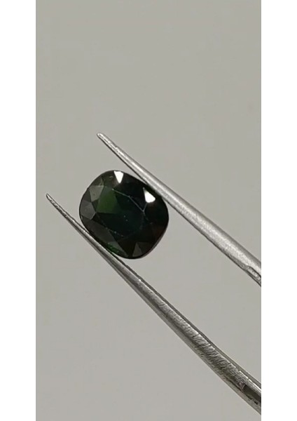 2.60 ct 8x6.6 mm Oval Natural Sapphire, Heated