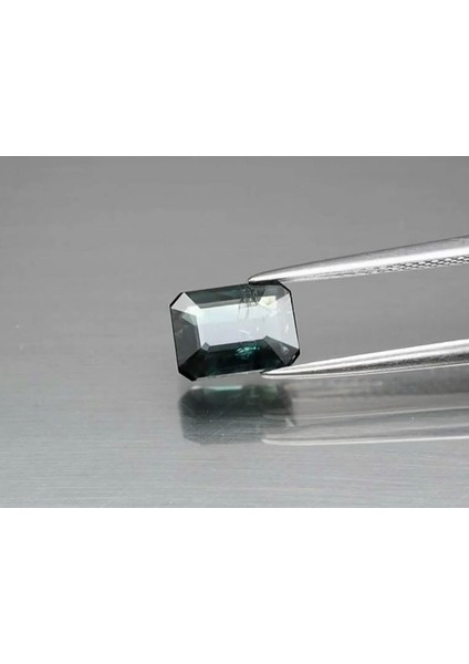 1.62 ct 8X6 mm Octagon Bluish Green Sapphire Africa, Heated