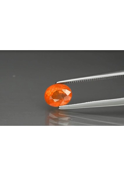 1.57 Ct 6.7x5.5 mm Oval Orange Sapphire, Madagascar