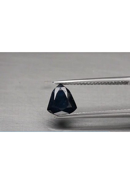 1.58 ct 8X7 mm Fancy Blue Sapphire Australia, Heated