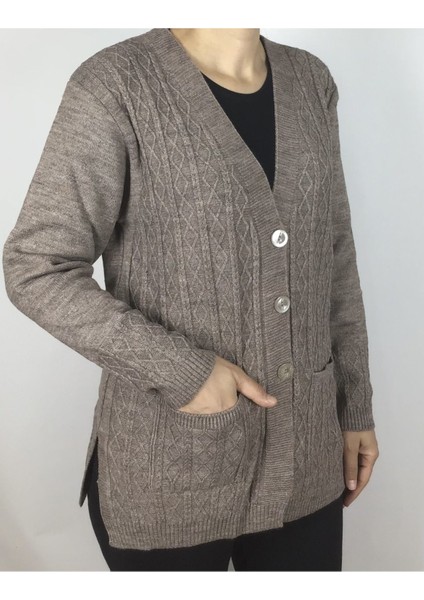 Önü Düğmeli Cepli Yünlü Kısa Anne Hırka fiyatları