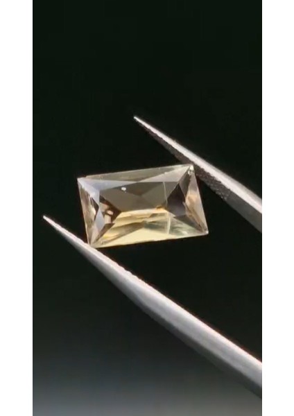 4.50 ct 13.4x8.8 mm Octagon Natural Diaspor ( Sultanite)