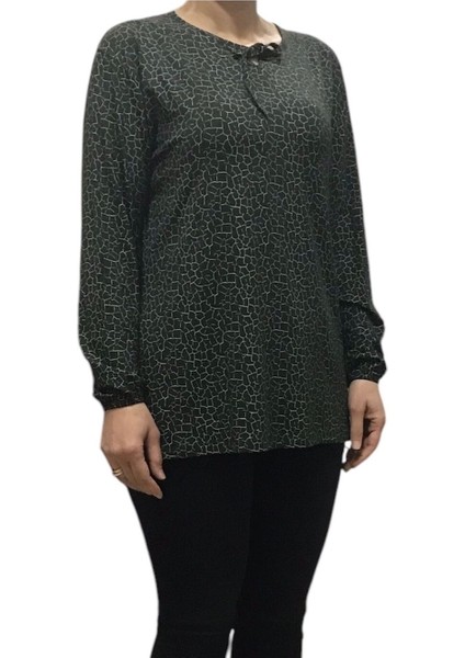 Kadın Desenli Yakası Ipli Kolları Lastikli Penye Bluz