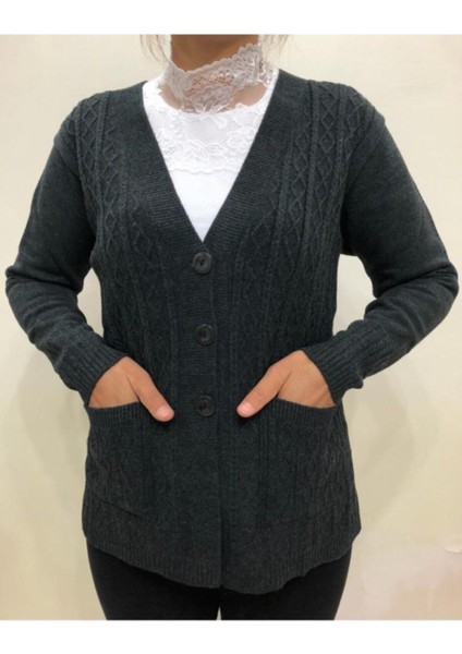 Ece Anne Kısa Düğmeli Hırka