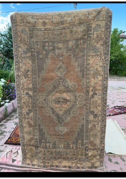 118X202 cm 60 Yıllık Vintage El Dokuması Türk Halı, Büyük Boy Harika Yün Halı, Vintage Severler Için Halı