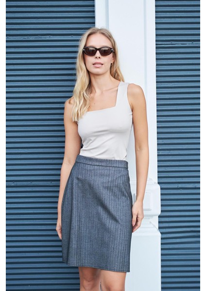 Kare Yaka Kolsuz Likralı Şık Parlak Kumaş Bluz Body-Taş modelleri