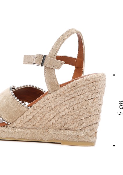 Kadın Bej Bilekten Bantlı Dolgu Topuklu Süet Deri Espadril Sandalet 25SFD205910