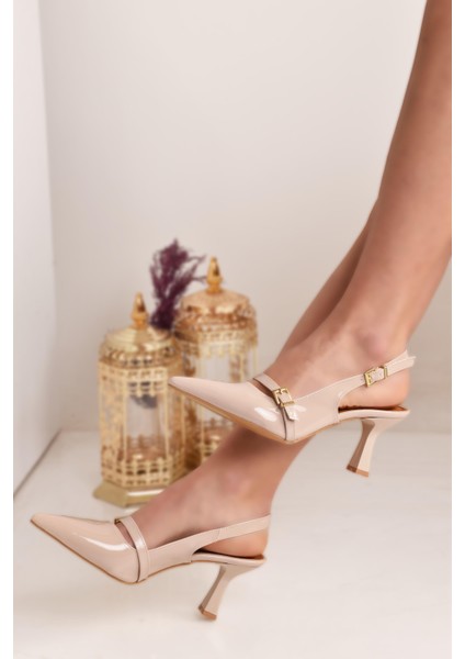 Sivri Burun Arkası Açık Günlük Klasik Kadın Topuklu Ayakkabı