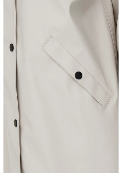 Kadın Onlelısa Kapüşonlu Su Geçirmez Uzun Yağmurluk 15336008 A.bej fırsatları