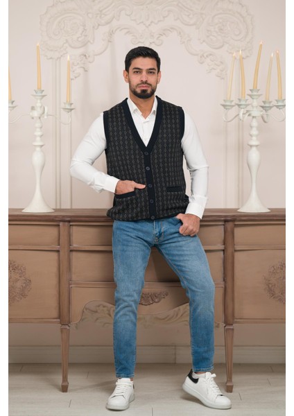 Regular Fit Ön Cepli Desenli Kolsuz Erkek Triko Yelek