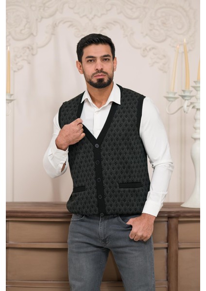 Regular Fit Ön Cepli Desenli Kolsuz Erkek Triko Yelek