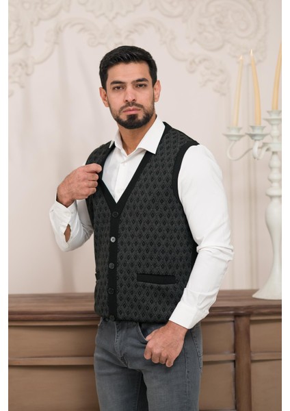 Regular Fit Ön Cepli Desenli Kolsuz Erkek Triko Yelek