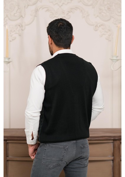 Regular Fit Ön Cepli Desenli Kolsuz Erkek Triko Yelek