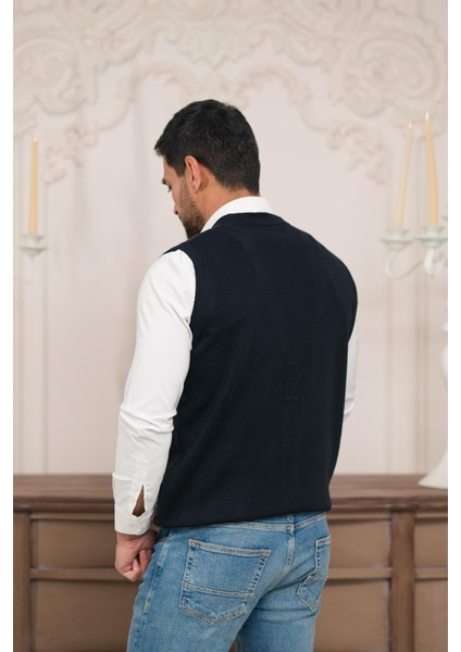 Regular Fit Ön Cepli Desenli Kolsuz Erkek Triko Yelek fiyatları