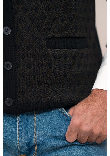 Regular Fit Ön Cepli Desenli Kolsuz Erkek Triko Yelek modelleri