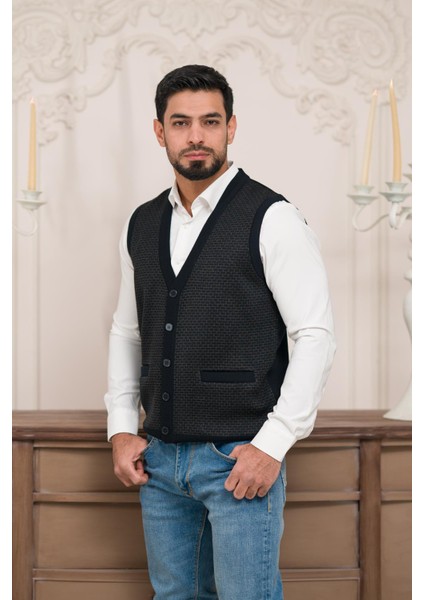 Regular Fit Ön Cepli Kolsuz Bitik Desenli Triko Yelek modelleri