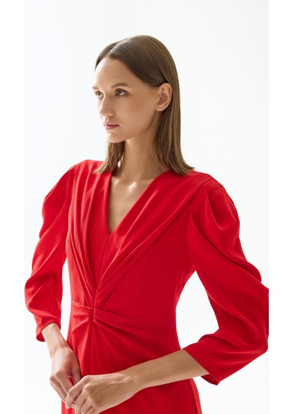 Kırmızı Drape Detaylı Midi Elbise