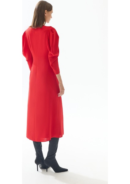 Kırmızı Drape Detaylı Midi Elbise