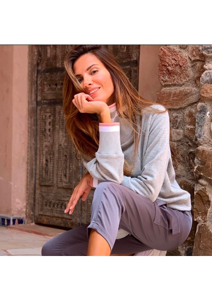 Dik Yaka Sweatshirt fiyatları