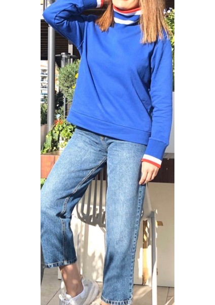 Dik Yaka Sweatshirt