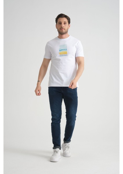 Beyaz Erkek Tişört %100 Pamuk Minimalist Tasarım Regular Kalıp Baskılı fiyatları