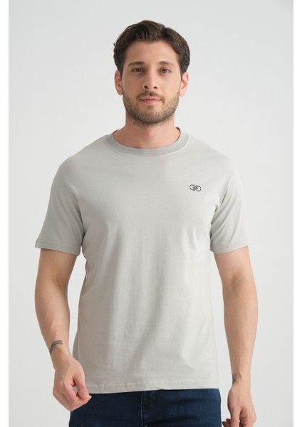 Açık Lacivert Erkek T-Shirt Nefes Alabilen Esnek Pamuklu Kumaş Regular Kalıp Minimal Logolu