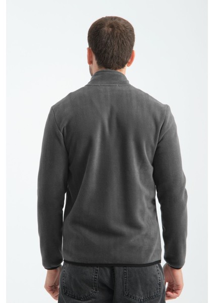 Premium Kışlık Erkek Polar Sweatshirt Minimal Nakış Detayları Fermuarlı Regular Fit indirimleri