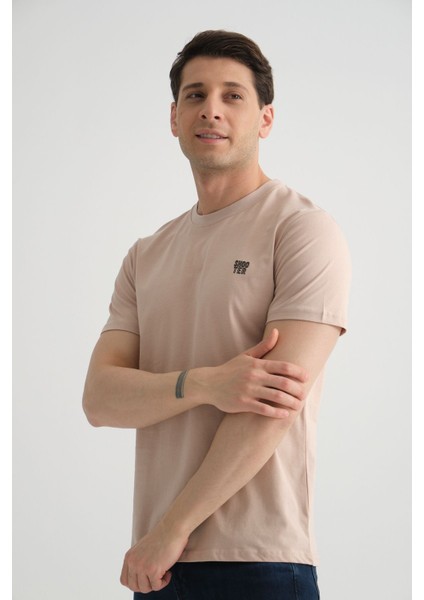 Esnek Pamuklu Standart Kalıp Minimal Logolu Siyah Erkek T-Shirt modelleri