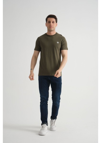 Esnek Pamuklu Standart Kalıp Minimal Logolu Siyah Erkek T-Shirt fiyatları