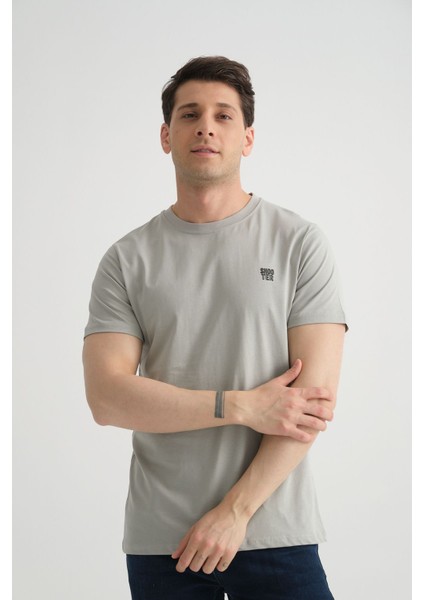 Esnek Pamuklu Standart Kalıp Minimal Logolu Siyah Erkek T-Shirt