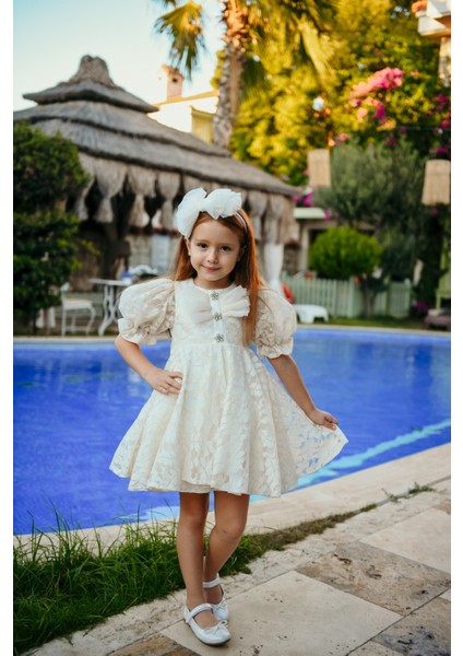 Fiyonklu ve Kabarık Kollu Prenses Model Dantel Işlemeli Çocuk Abiye ELBISE_M2450 modelleri