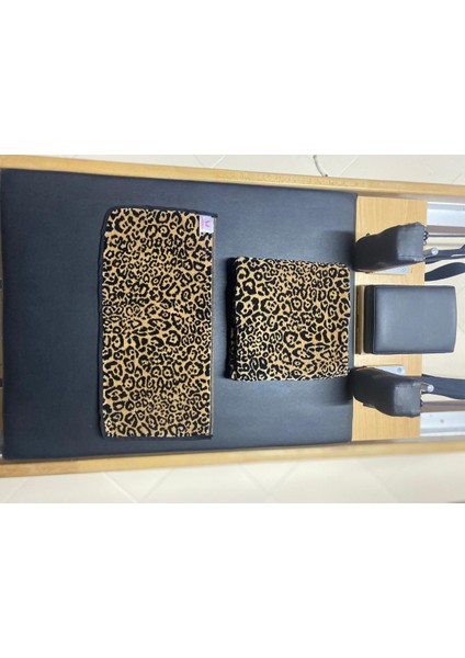 Reformer Havlusu Kaydırmaz Leopar Desen fırsatları