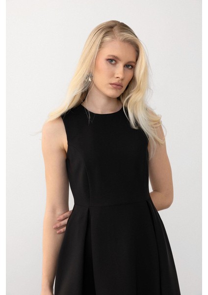 Pili Kaşe Detaylı Midi Elbise Siyah 9284-E modelleri