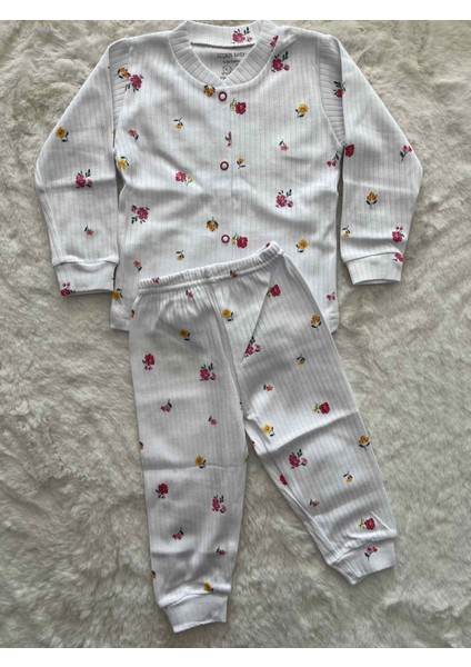 Renkli Çiçek Desenli Raporlu Çıtçıtlı Raporlu Pijama Takımı