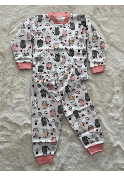 Kedi Desenli Çıtçıtlı Pijama Takımı