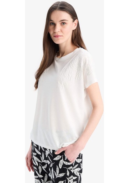Regular Fit Bisiklet Yaka Basic Düz Kısa Kollu Tişört E0918AX25SP modelleri