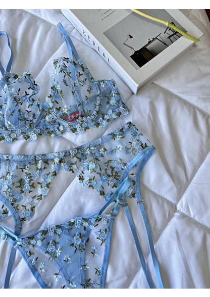 Çiçek Nakışlı Brode Mavi Jartiyer Takımı modelleri