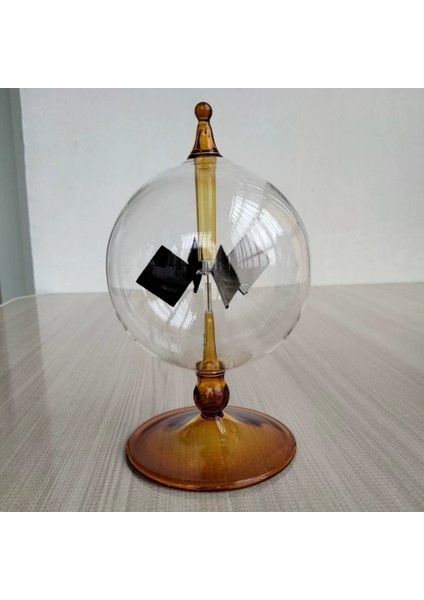 4 Kanatlı Dönen Cam Yel Değirmeni Güneş Enerjili B (Yurt Dışından) modelleri