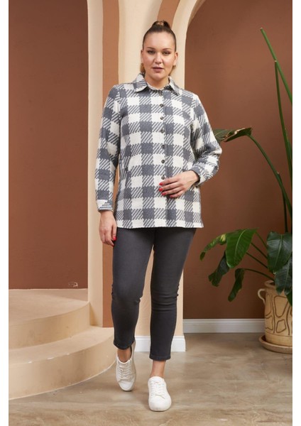 Büyük Beden Boydan Düğmeli Cepli Ekose Gömlek modelleri