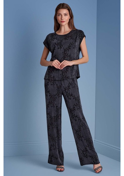 Yarasa Kol Siyah Dokuma Bluz