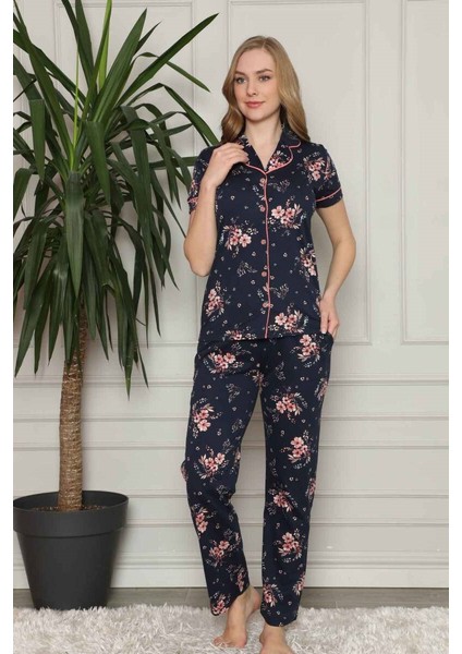 Kadın Lacivert Pembe Çiçekli Önden Düğmeli Gömlek Yaka Pamuk Kısa Kol Cepli Pijama Takımı