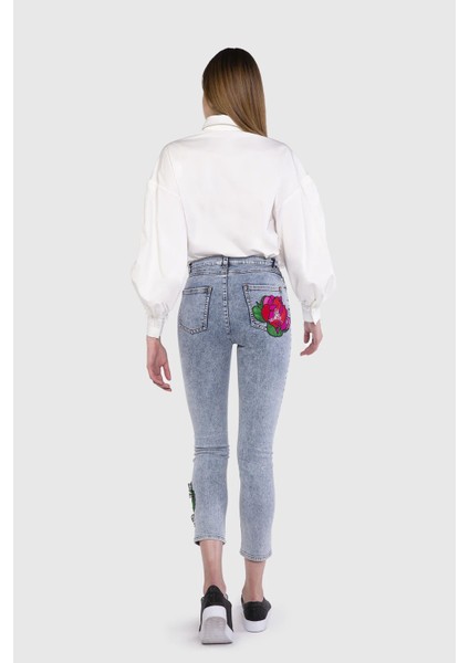 Aplikeli Skinny Jean Mavi Pantolon modelleri