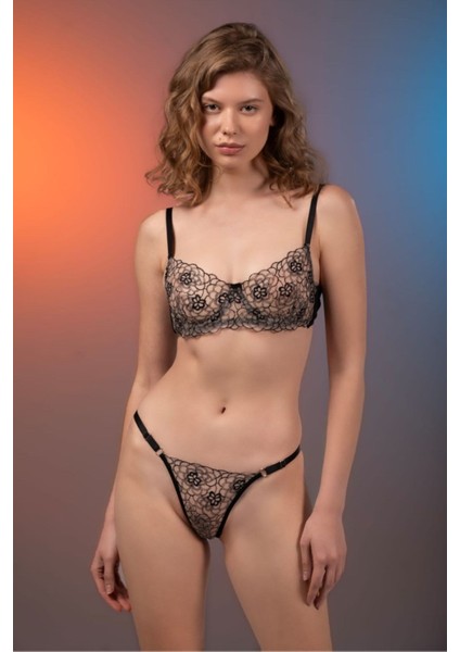 Kadın Siyahtransparan Balenli Sütyen Külot/tanga Takımı Iç Çamaşırı Çiçek Nakışlı Takım modelleri