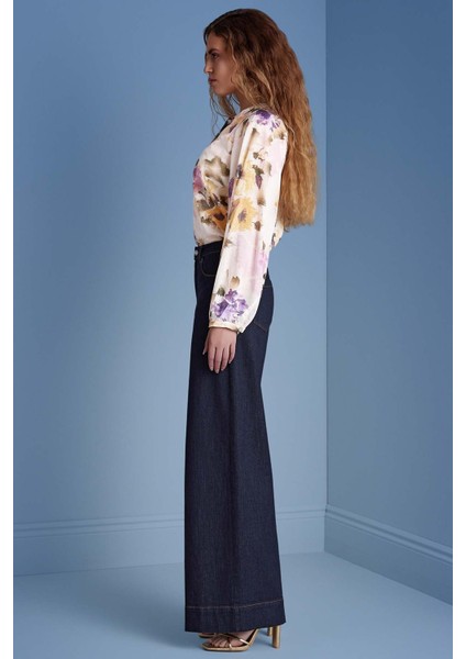 Hakim Yaka Çok Renkli Desenli Gömlek fırsatları