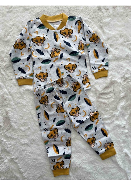 Aslan Kafası Desenli Desenli Çıtçıtlı Pijama Takımı