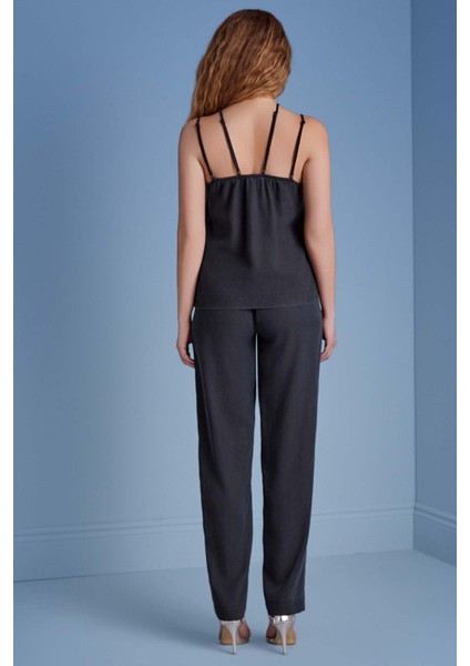 Düz Paça Lacivert Dokuma Pantolon fırsatları